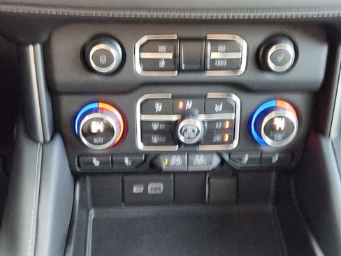 Used 2022 Chevrolet Tahoe LT image 19