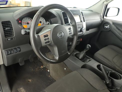 Used 2014 Nissan Xterra PRO-4X w/ Nevada Tow Package AWD/4WD image 9