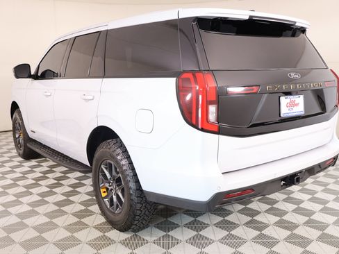 Used 2026 Ford Expedition Tremor AWD/4WD image 27