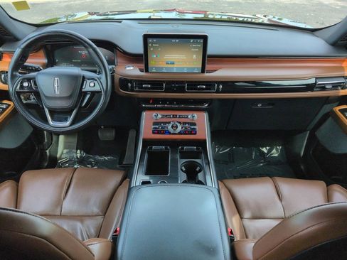 Used 2023 Lincoln Aviator Reserve w/ Equipment Group 201A AWD/4WD image 16