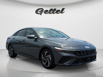 Certified 2024 Hyundai Elantra SEL w/ Convenience Package