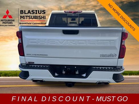 Used 2023 Chevrolet Silverado 1500 High Country w/ High Country Premium Package image 17