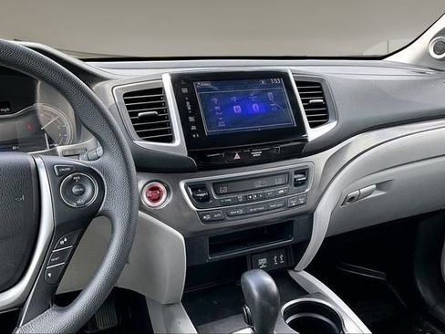 Used 2016 Honda Pilot EX image 9