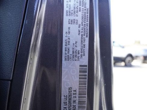 Certified 2024 Jeep Wrangler Unlimited Rubicon w/ Technology Group AWD/4WD image 30