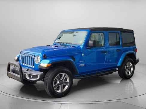 Used 2021 Jeep Wrangler Unlimited Sahara image 2