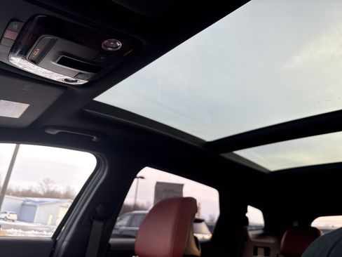 Used 2024 Kia Sportage SX image 29