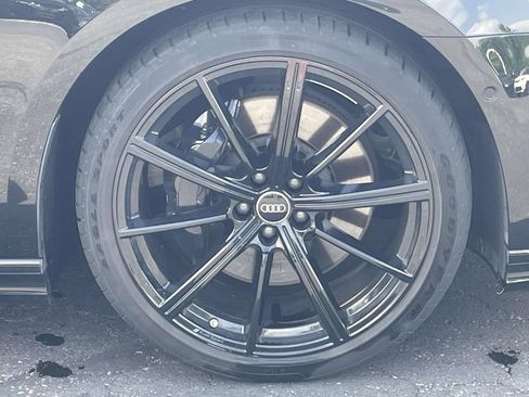 Used 2024 Audi A8 L 3.0T AWD/4WD image 11