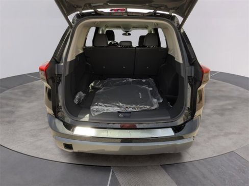 Certified 2025 Nissan Rogue SL image 13