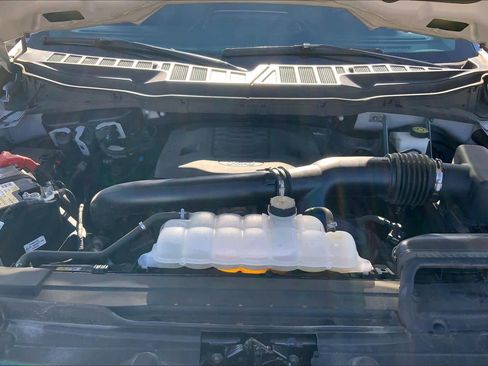 Used 2023 Ford F150 XLT w/ Trailer Tow Package image 34