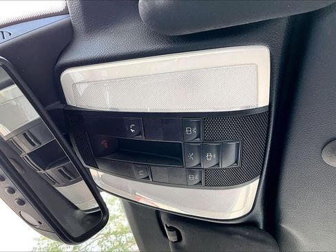 Used 2014 Mercedes-Benz E 350 Cabriolet image 32