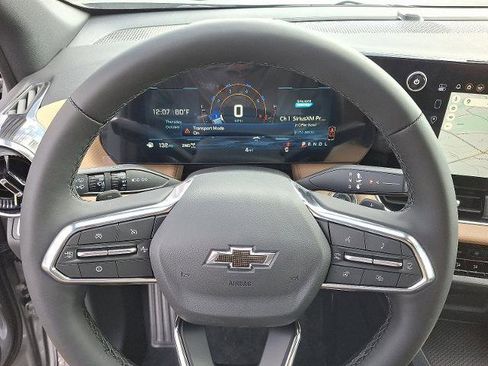 New 2026 Chevrolet Equinox ACTIV w/ Convenience Package III image 7