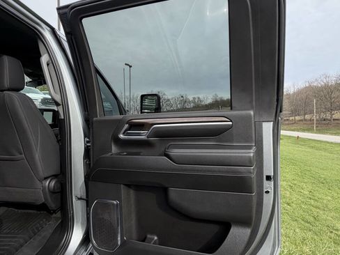 Used 2024 Chevrolet Silverado 3500 LT image 47