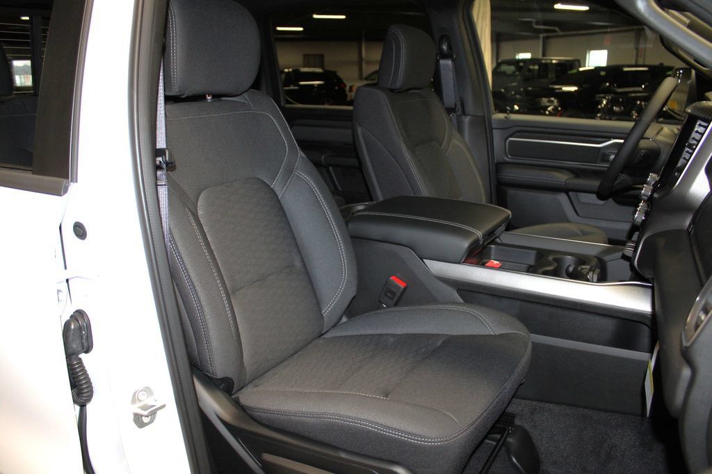 New 2026 RAM 1500 Big Horn w/ Night Edition AWD/4WD image 30