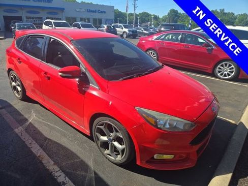 Used 2015 Ford Focus ST FWD image 1