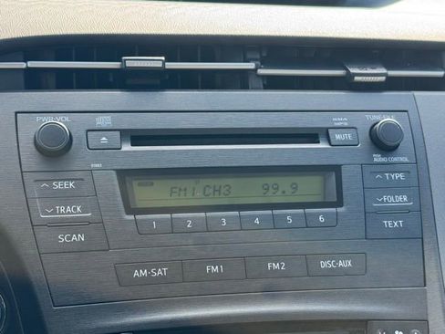 Used 2011 Toyota Prius Two image 3