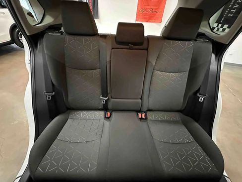 Used 2020 Toyota RAV4 XLE w/ XLE Grade Weather Package FWD image 6
