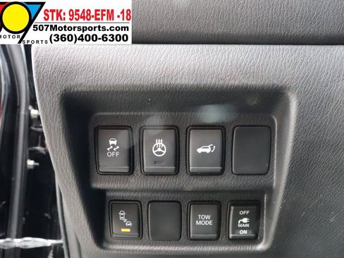 Used 2018 Nissan Pathfinder SL w/ SL Premium Package AWD/4WD image 13
