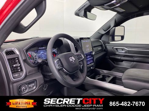 Used 2025 RAM 1500 Big Horn AWD/4WD image 11