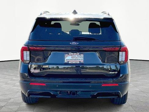 Certified 2025 Ford Explorer ST-Line w/ ST-Line Street Pack image 4