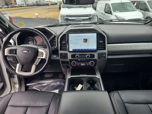Used 2022 Ford F250 Lariat w/ Lariat Ultimate Package AWD/4WD image 26