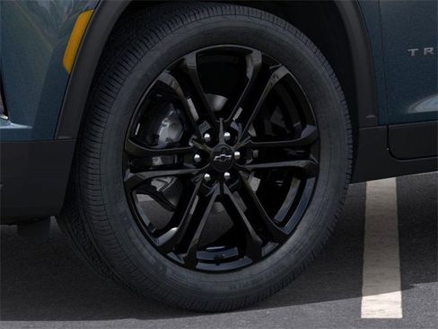 New 2026 Chevrolet Traverse LT w/ Driver Confidence Package image 9