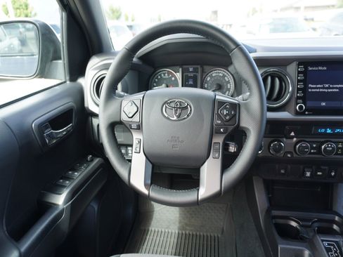 Used 2023 Toyota Tacoma TRD Off-Road AWD/4WD image 13