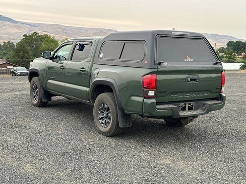 Certified 2021 Toyota Tacoma SR5 w/ Trail Edition AWD/4WD image 9