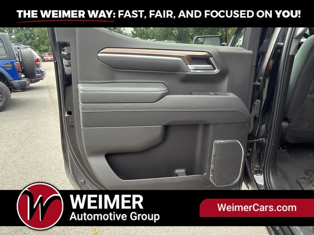 Used 2026 Chevrolet Silverado 1500 LT AWD/4WD image 9