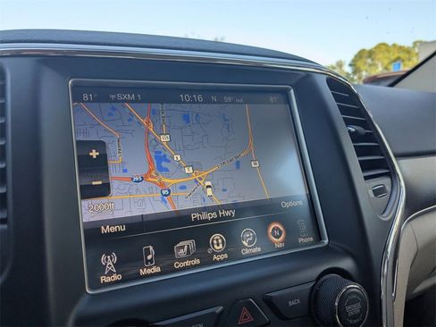 Used 2017 Jeep Grand Cherokee Limited w/ Luxury Group II image 28