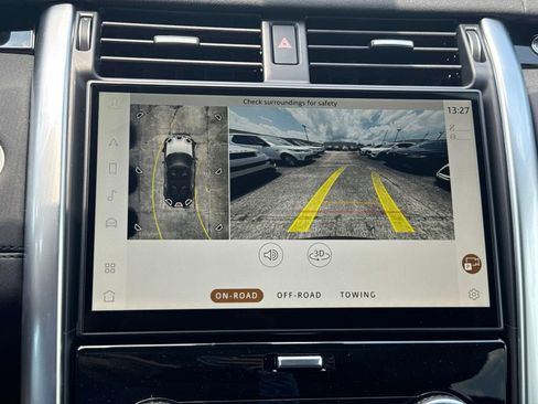 New 2025 Land Rover Discovery S image 12