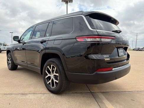 Used 2024 Jeep Grand Cherokee L Limited w/ Luxury Tech Group II image 13