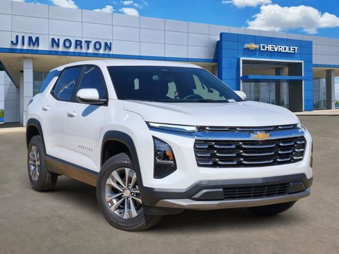 New 2026 Chevrolet Equinox LT FWD image 1