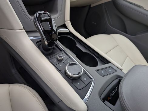 Certified 2020 Cadillac XT5 Premium Luxury AWD/4WD image 12