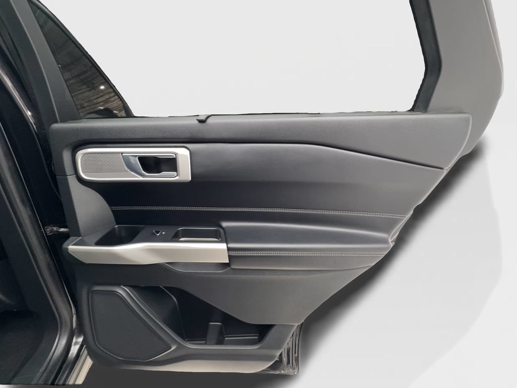 Used 2020 Ford Explorer Limited RWD image 33