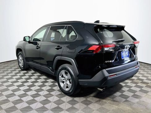 Certified 2025 Toyota RAV4 XLE AWD/4WD image 5