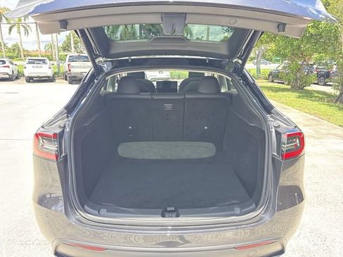Used 2025 Tesla Model Y Long Range RWD image 24