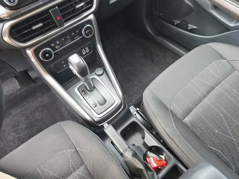 Certified 2021 Ford EcoSport SE image 20