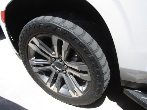 Used 2021 GMC Yukon SLT w/ SLT Luxury Plus Package RWD image 5