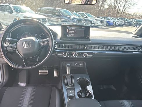 Used 2024 Honda Civic Sport image 11