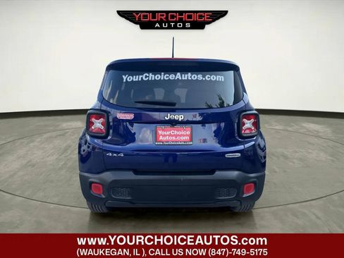 Used 2016 Jeep Renegade Latitude AWD/4WD image 4