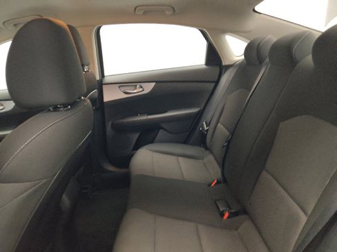 Used 2023 Kia Forte LXS FWD image 18