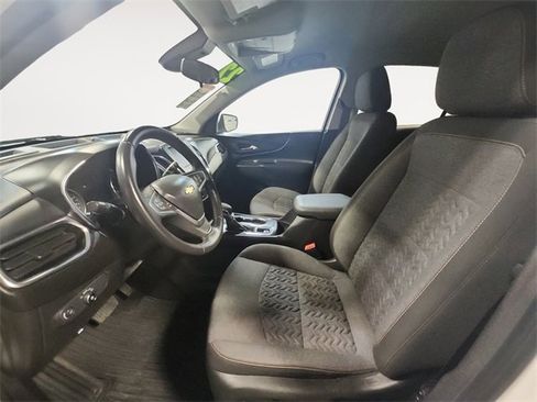 Used 2022 Chevrolet Equinox LT image 9