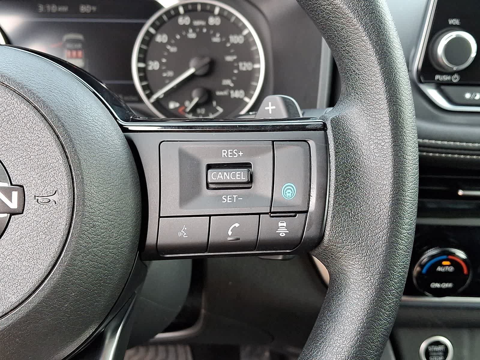 Used 2023 Nissan Rogue SV AWD/4WD image 24