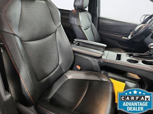 Used 2022 Toyota Sienna XSE FWD image 29
