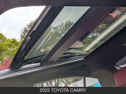 Used 2025 Toyota Camry XSE w/ Premium Plus Package AWD/4WD image 15