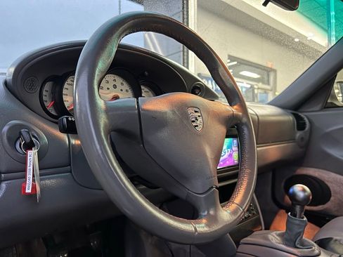 Used 2000 Porsche 911 Carrera image 33