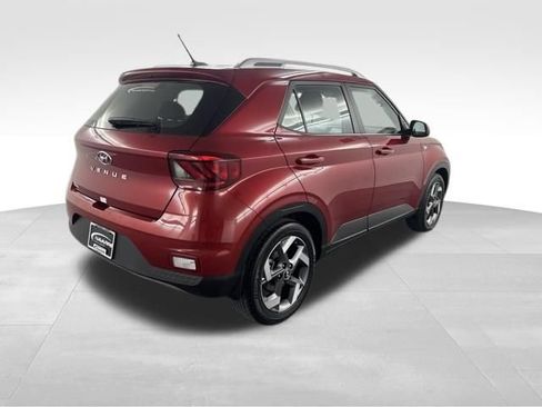 Certified 2026 Hyundai Venue SEL FWD image 9