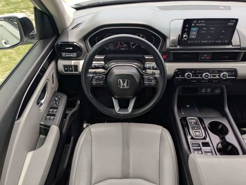 Used 2024 Honda Pilot EX-L image 16