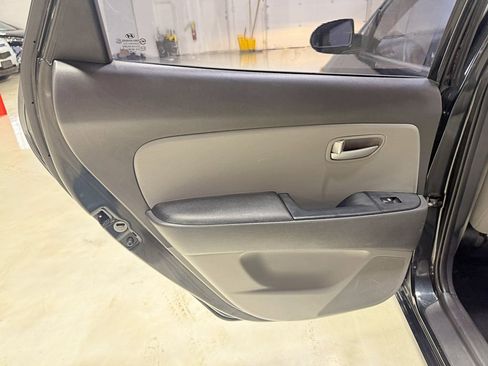Used 2008 Hyundai Elantra GLS image 29
