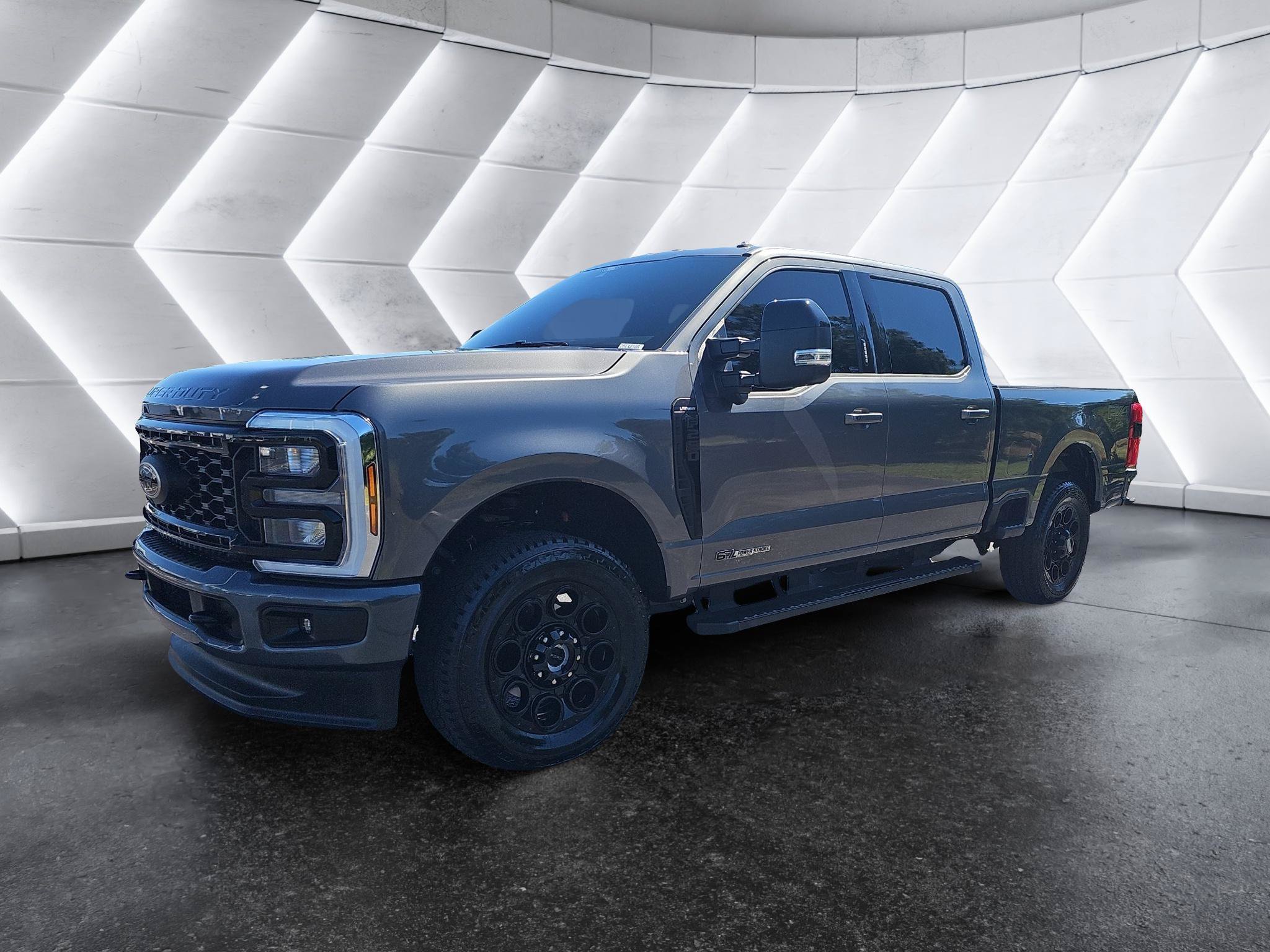 Used 2026 Ford F250 Lariat w/ Black Appearance Package AWD/4WD image 3